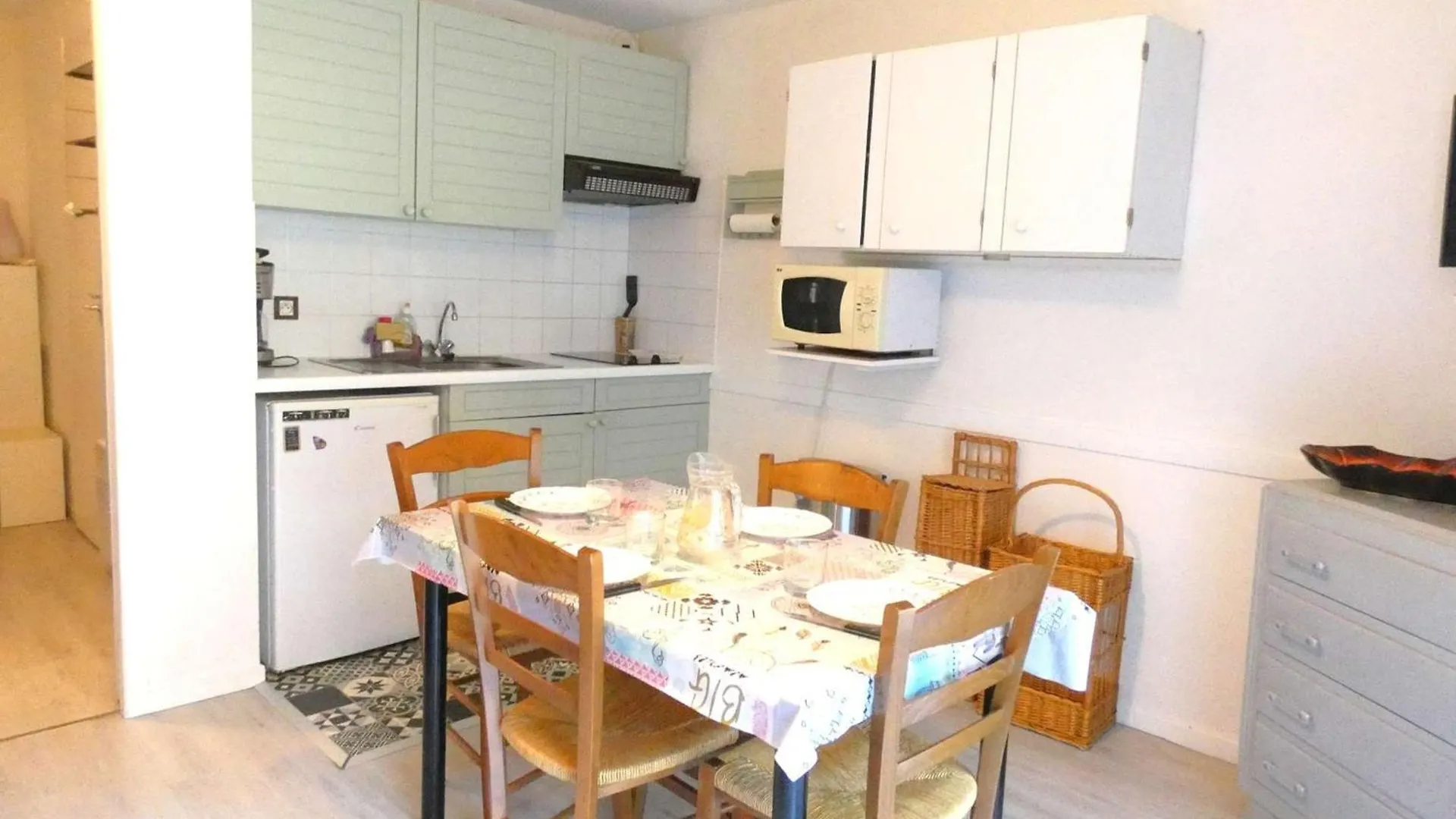 Studio Cosy Avec Balcon Ouest, 4 Couchages, Saint-Lary-Soulan - Fr-1-457-335 0*,  France